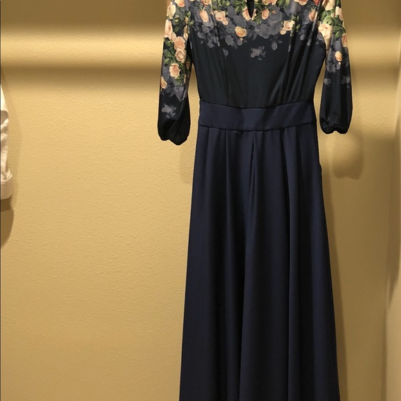 Dress - Picture 3 of 6